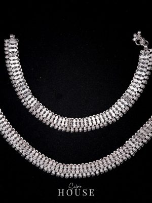 Niva Silver Payal