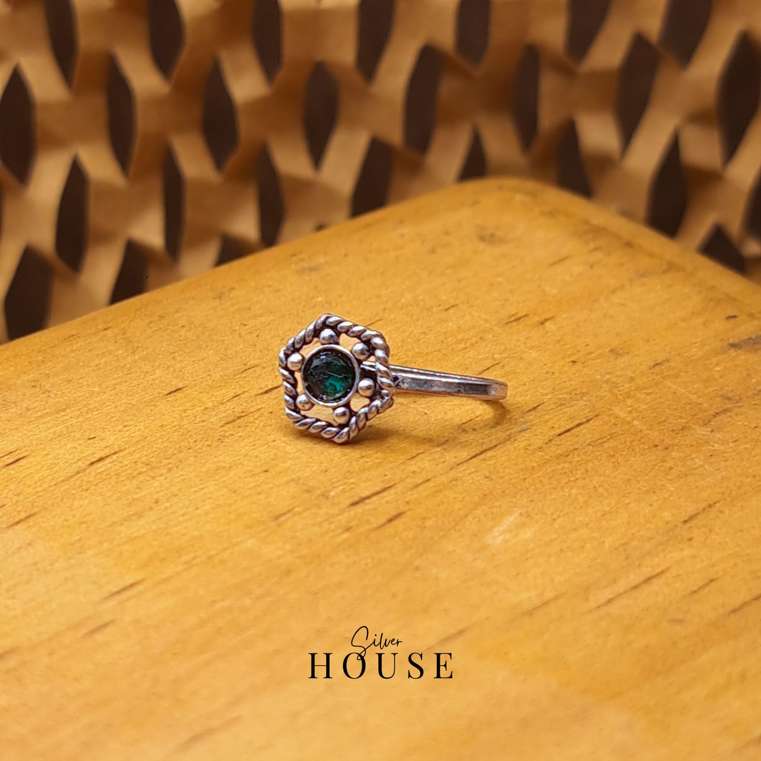 925 Silver Nose Pin Green Stone Hexagon
